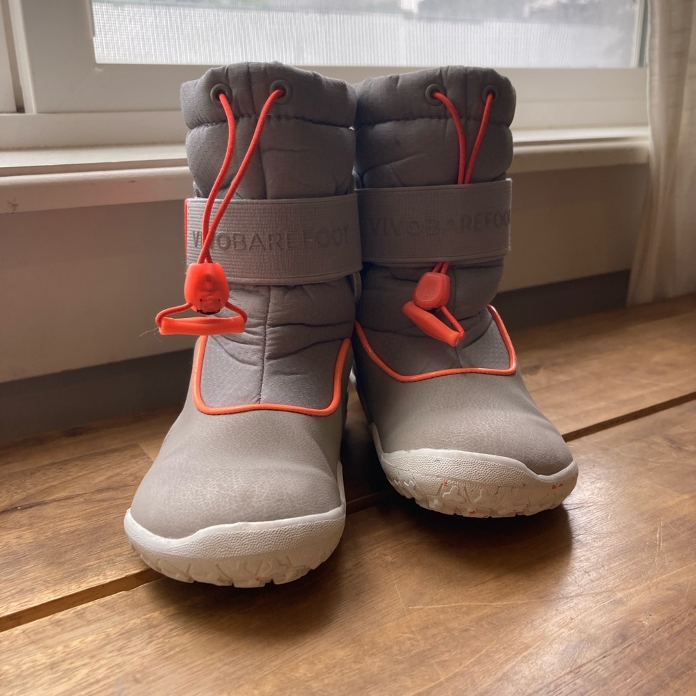 Vivobarefoot Yeti Toddler Winter boot size 25K (size 8.5 US).